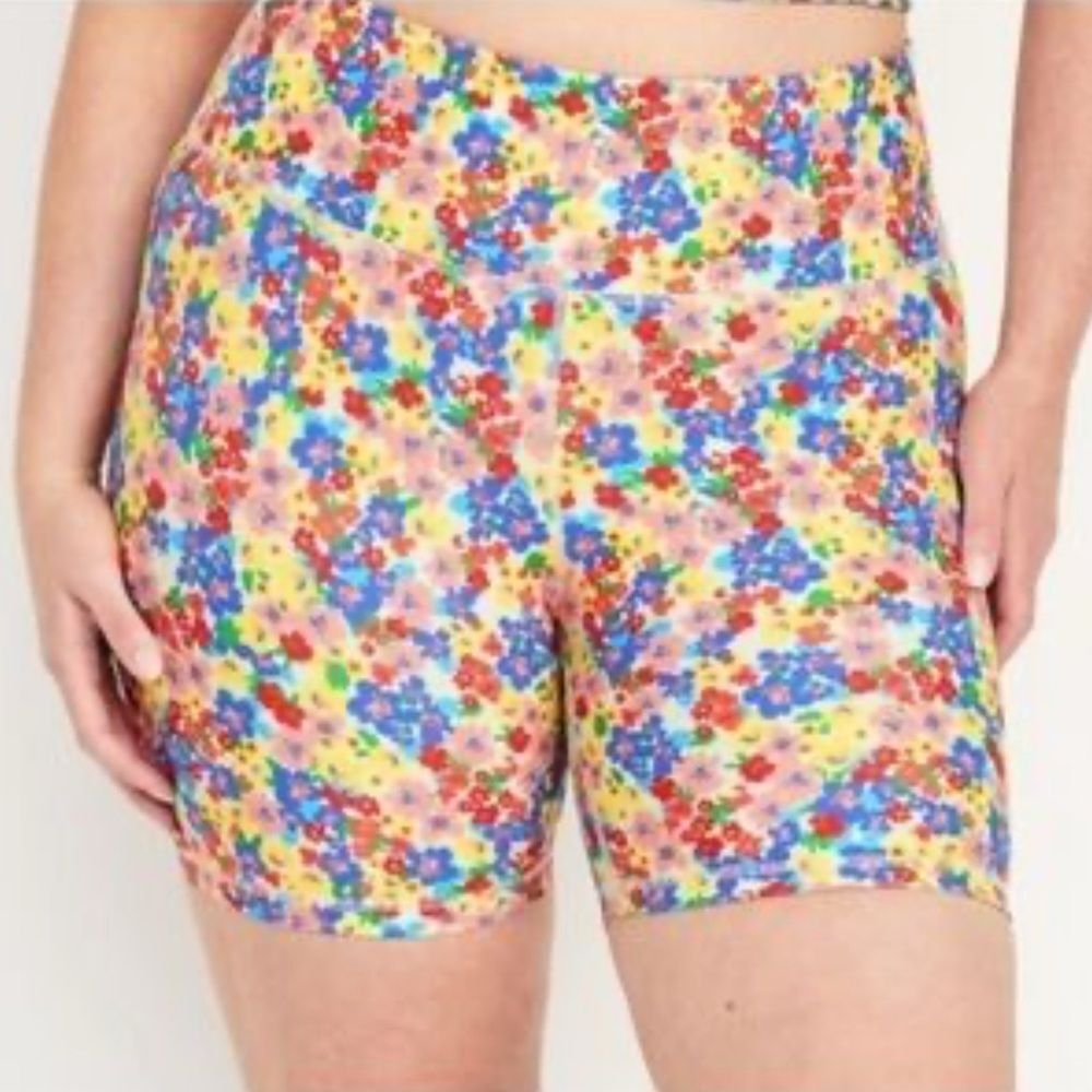 Old Navy High Waist Floral Multicolor Women’s Shorts